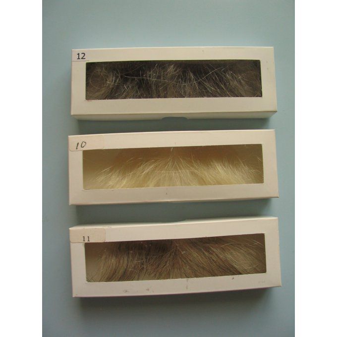 Moustache classique