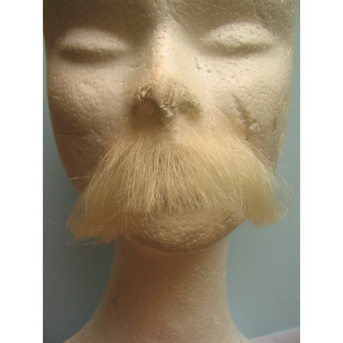 Moustache classique